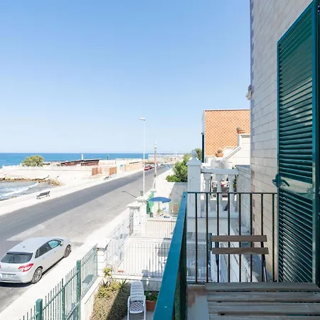 The Sea Outside By Wonderful Italy 바리